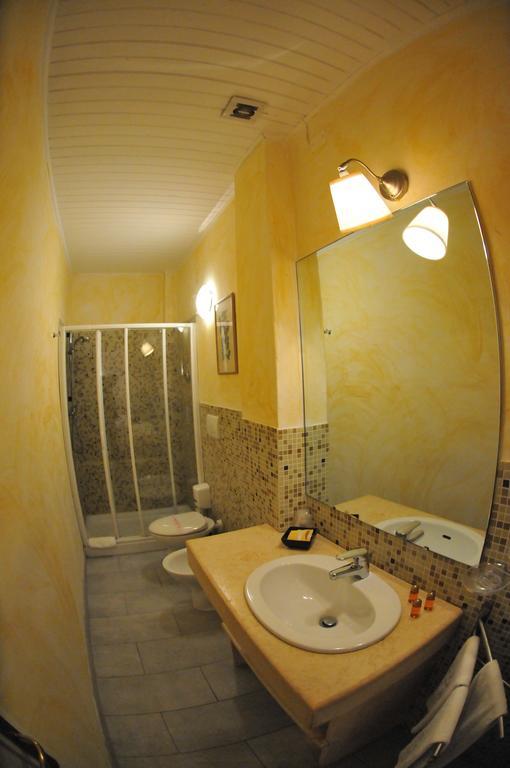 Hotel Atlantic Марина-ди-Каррара Номер фото